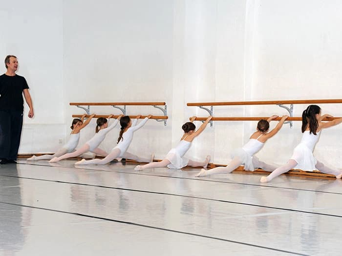 Kinderballett im Balletthaus Sinzing ausprobieren